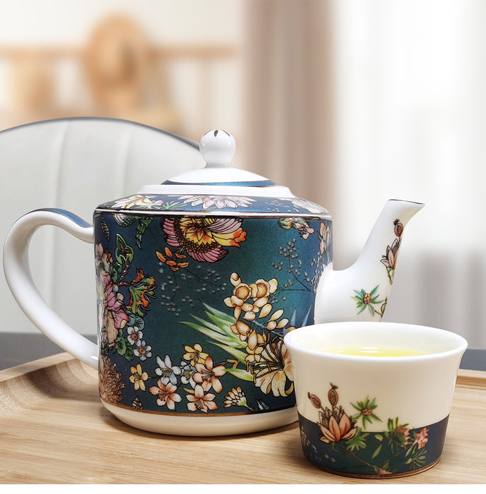 Flying Birds And Garden Tea Set