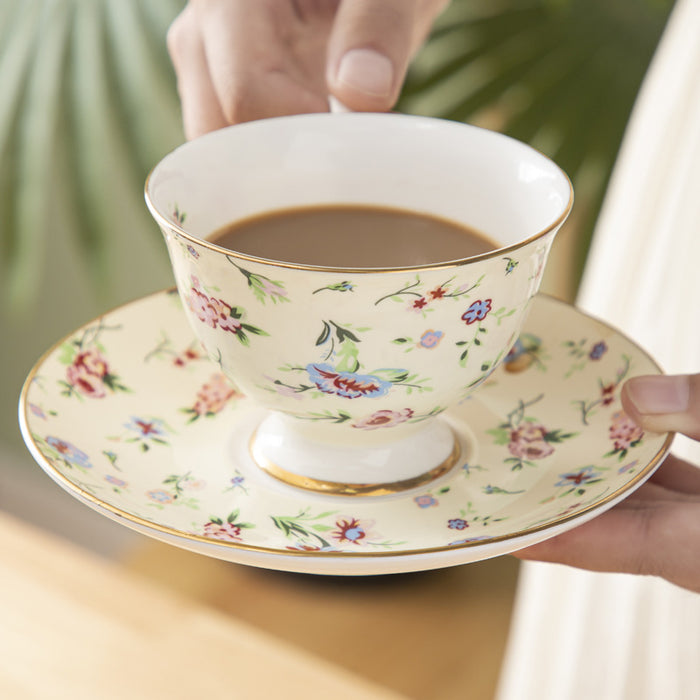 Golden Rim Pastoral Flowers Cup and Saucer Set-4